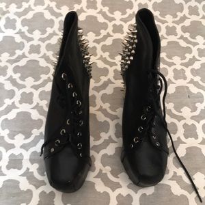 Jeffery Campbell Boots w spikes